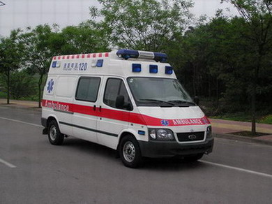 塔城市救护车护送